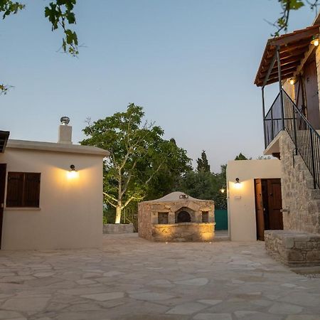 Droshia Traditional Homes, Coco-Mat Full Experience Dhrousha Exterior photo